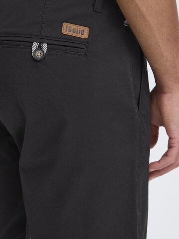 !Solid Regular Chinohose 'Monty' in Schwarz
