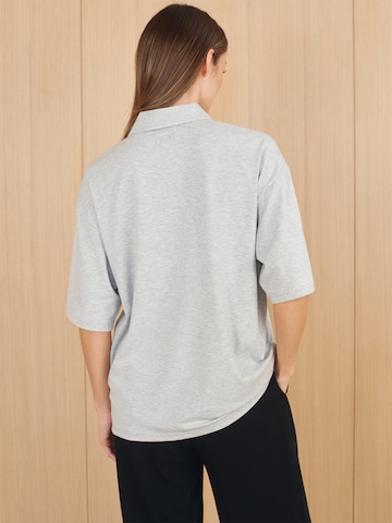 Maglietta di RÆRE by Lorena Rae in grigio