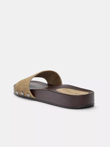 Pull&Bear Klapki w kolorze brązowy