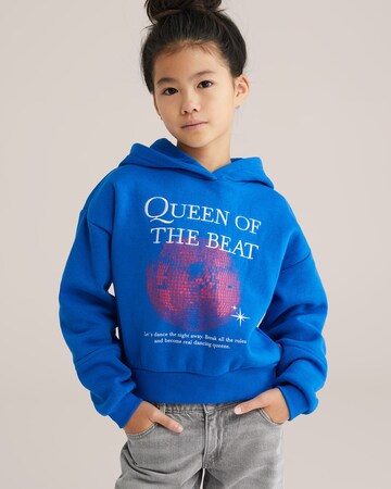 WE Fashion Sweatshirt in Blue: front