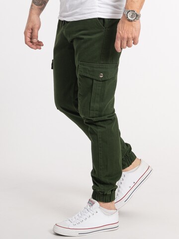 Rock Creek Tapered Cargo Pants in Green