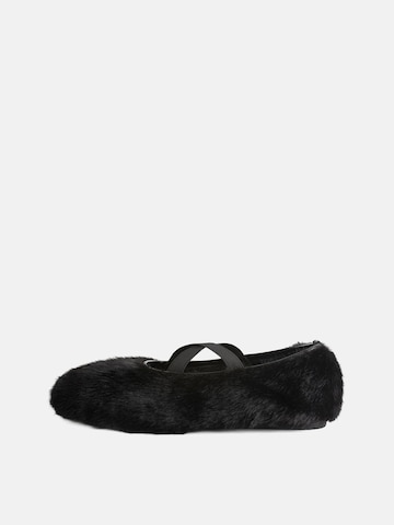 L37 HANDMADE SHOESSlip On cipele 'BLACK LOTUS' - crna boja