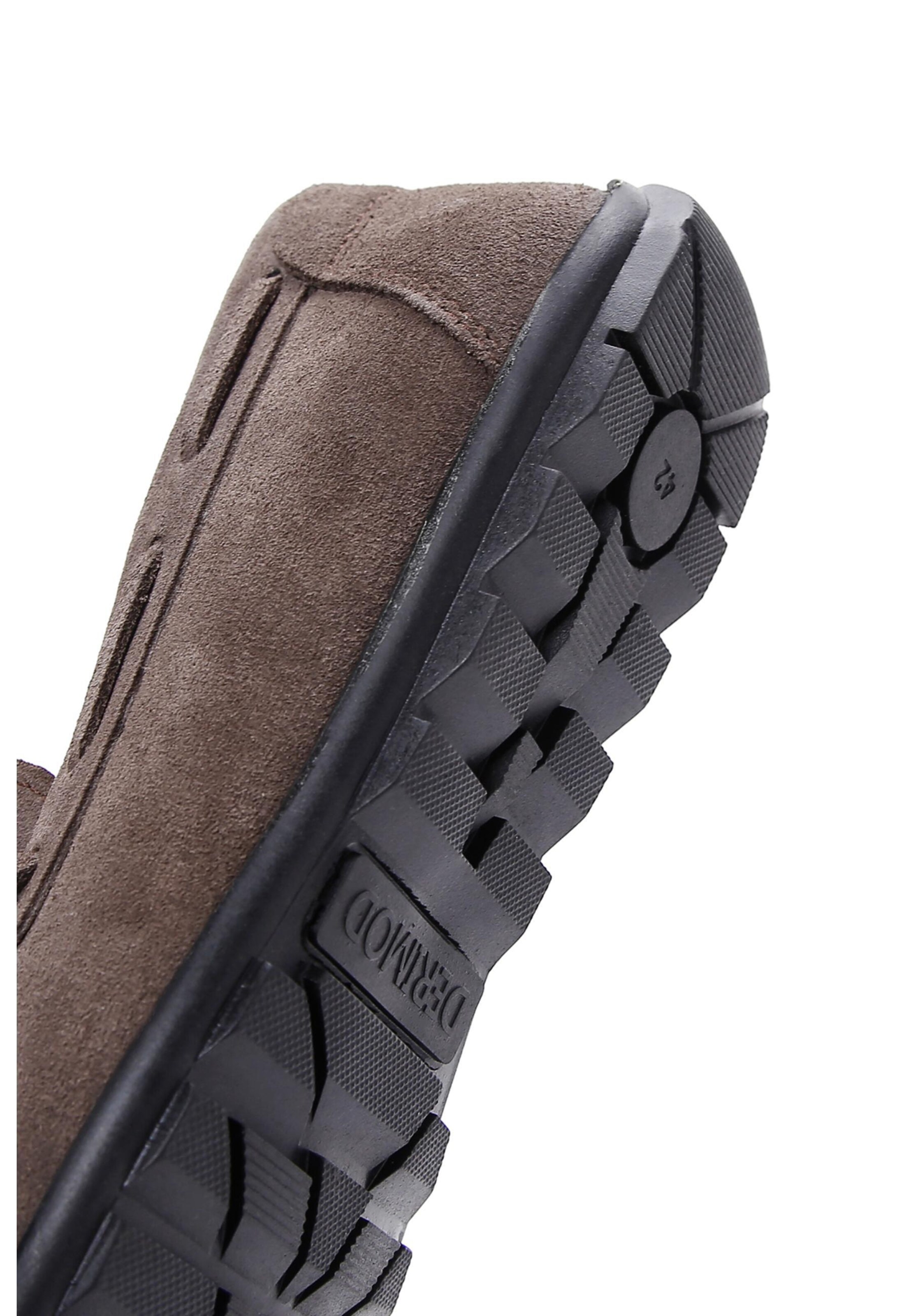 Chaussure basse Derimod en marron