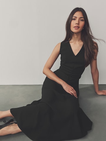 Robe Next en noir
