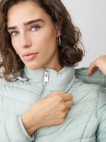 ONUA Übergangsjacke 'Daylight'‌ in Grün