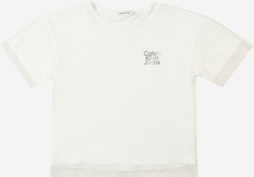 T-Shirt Calvin Klein Jeans en blanc : devant