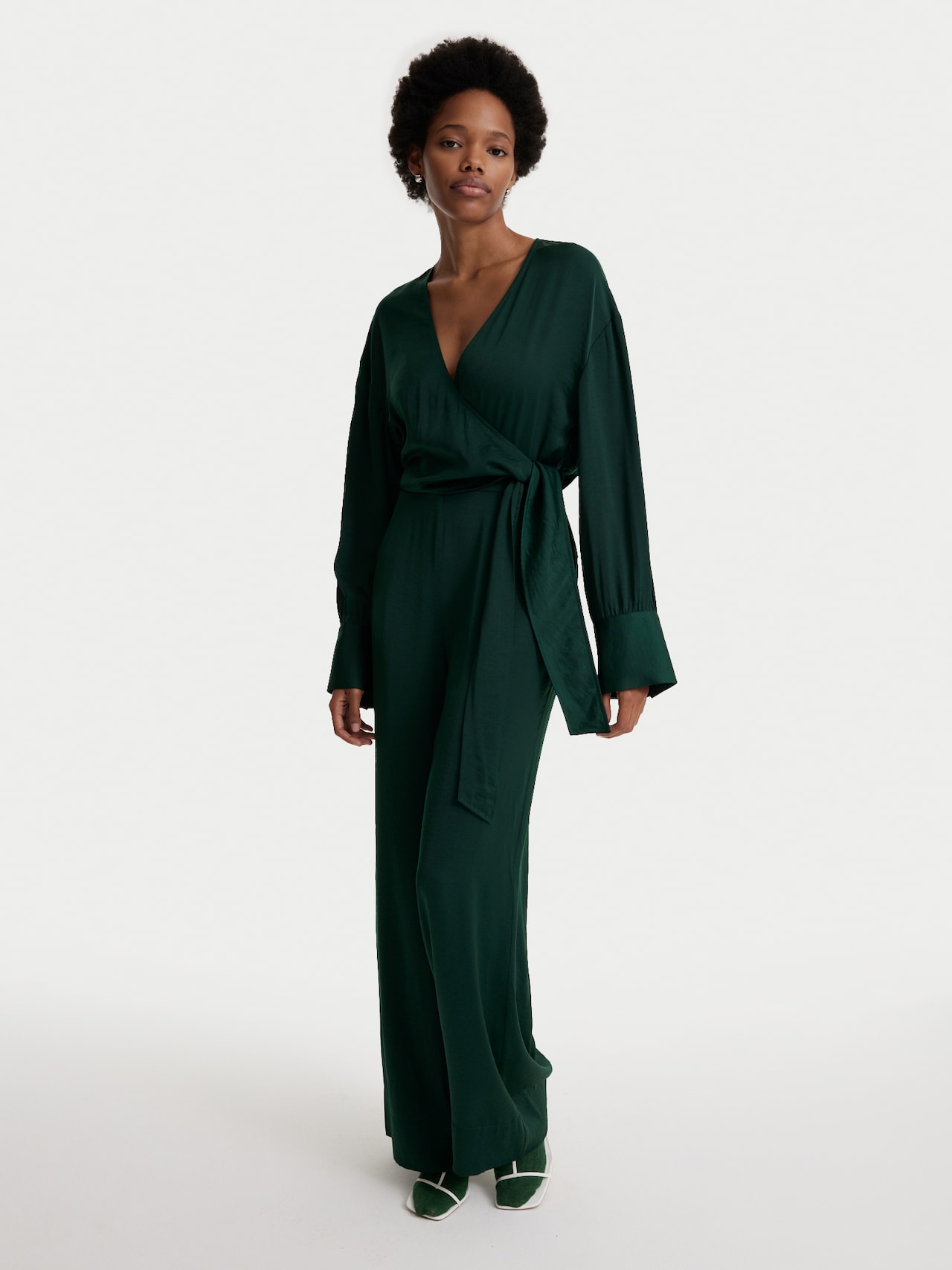 EDITED Jumpsuit 'Panthea' Donkergroen