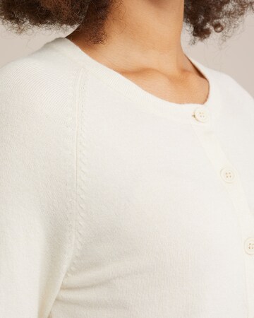 Cardigan WE Fashion en blanc