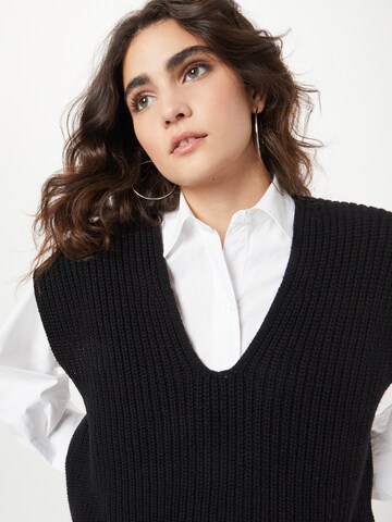 ARMEDANGELS Sweater 'Laadan' in Black