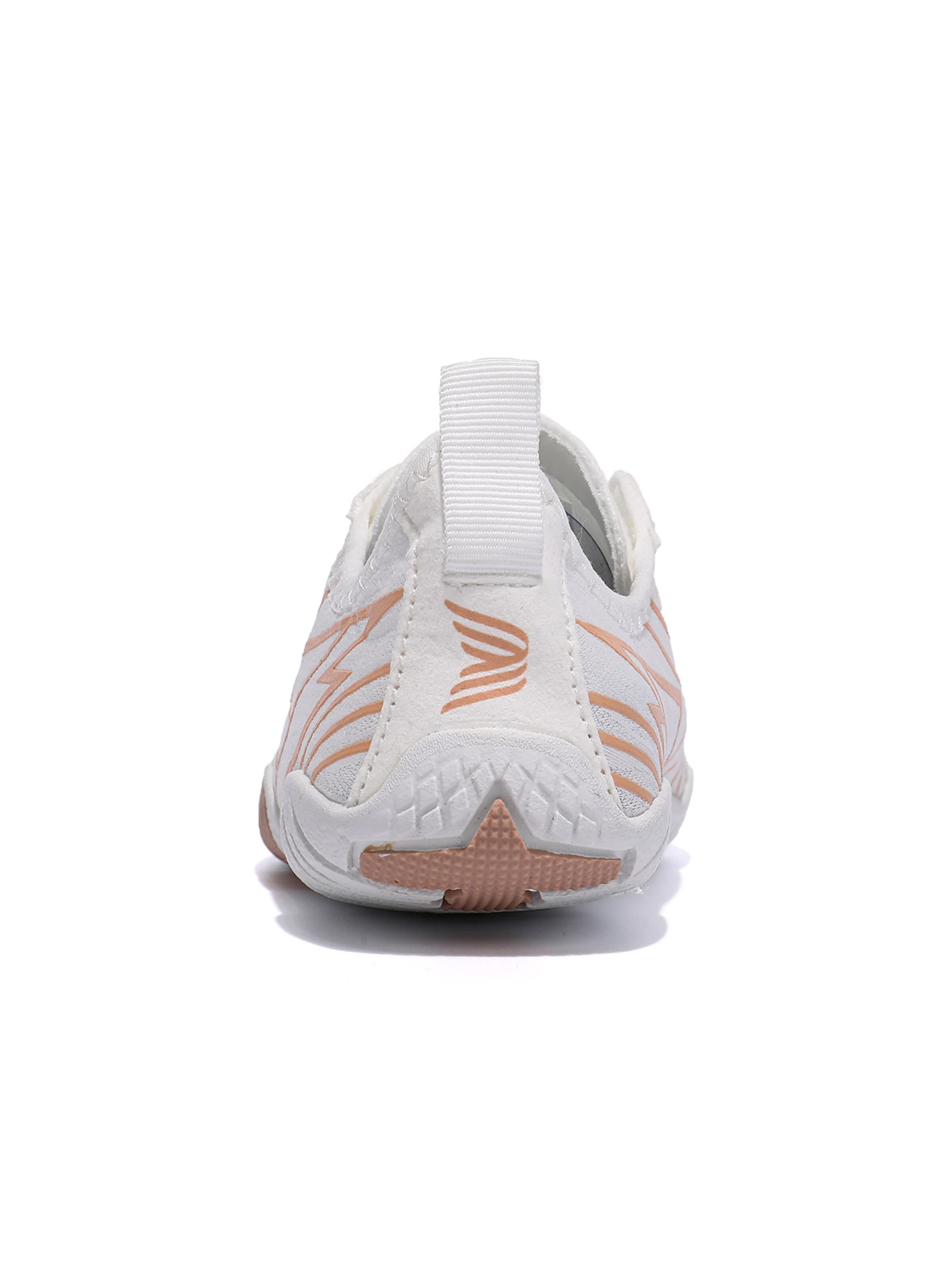 DOTALES Sneakers in White