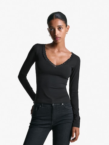 Bershka Póló - fekete: elől
