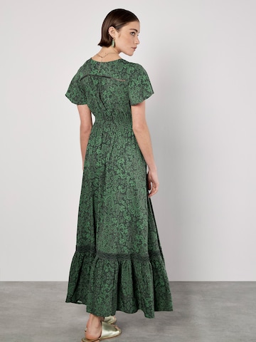 Apricot Paisley Print Maxi Dress ' ' in Grün