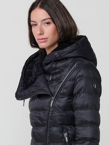 KOROSHI Kurtka zimowa w kolorze czarny