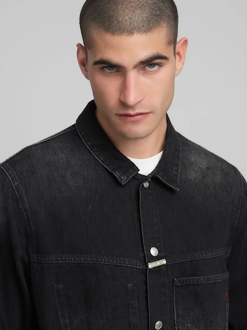 REPLAY Between-Season Jacket in Black