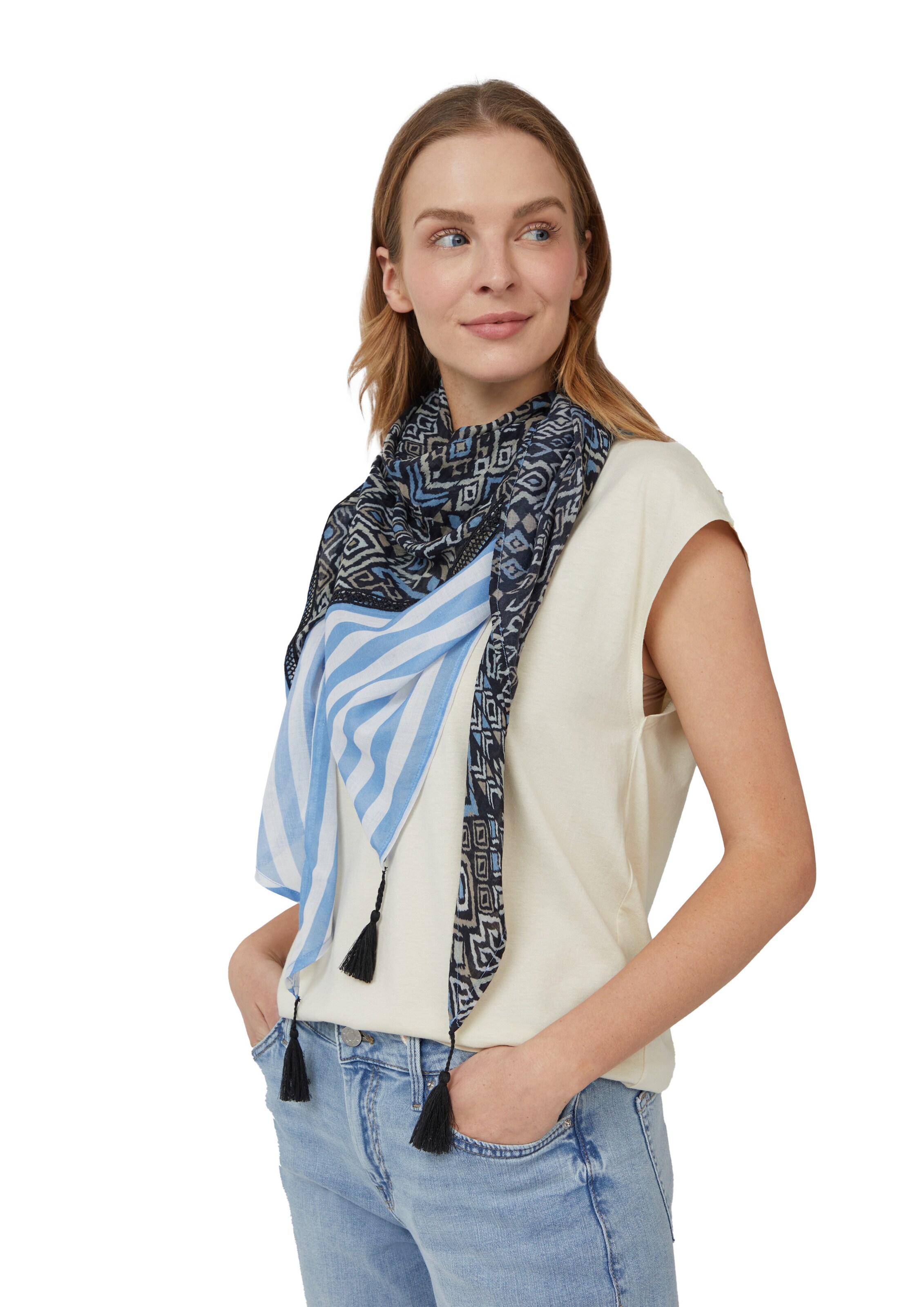 s.Oliver Tuch in Blau: Vorderseite