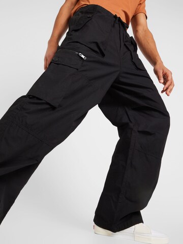 Loosefit Pantaloni cu buzunare 'Piper' de la WEEKDAY pe negru