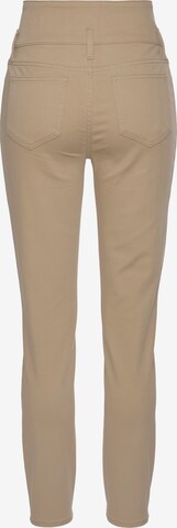 LASCANA Skinny Farkut värissä beige