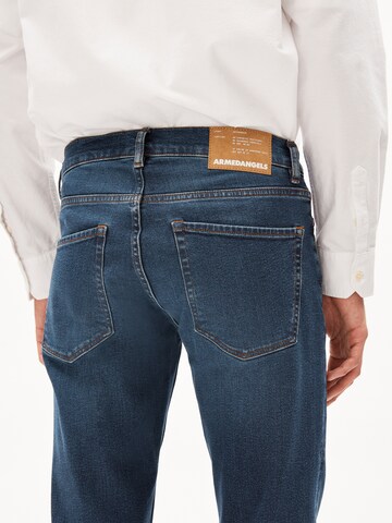 ARMEDANGELS Slimfit Jeans 'IAAN' in Blau