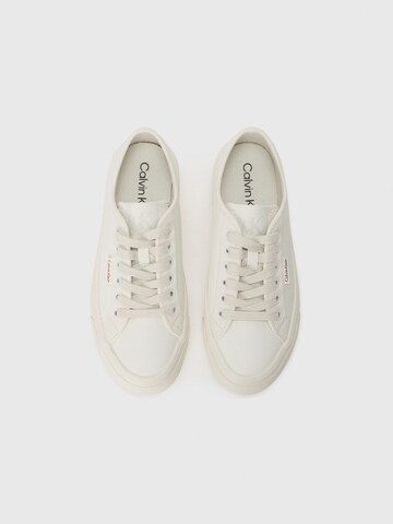 Baskets basses Calvin Klein en blanc