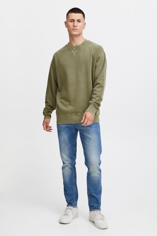 !Solid Sweatshirt in Grün