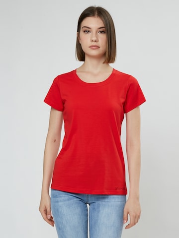 Influencer Тениска в червено: отпред