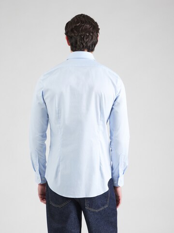 Michael Kors - Ajuste estrecho Camisa en azul: atrás