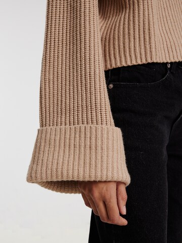 EDITED Pullover 'Brittany' i beige