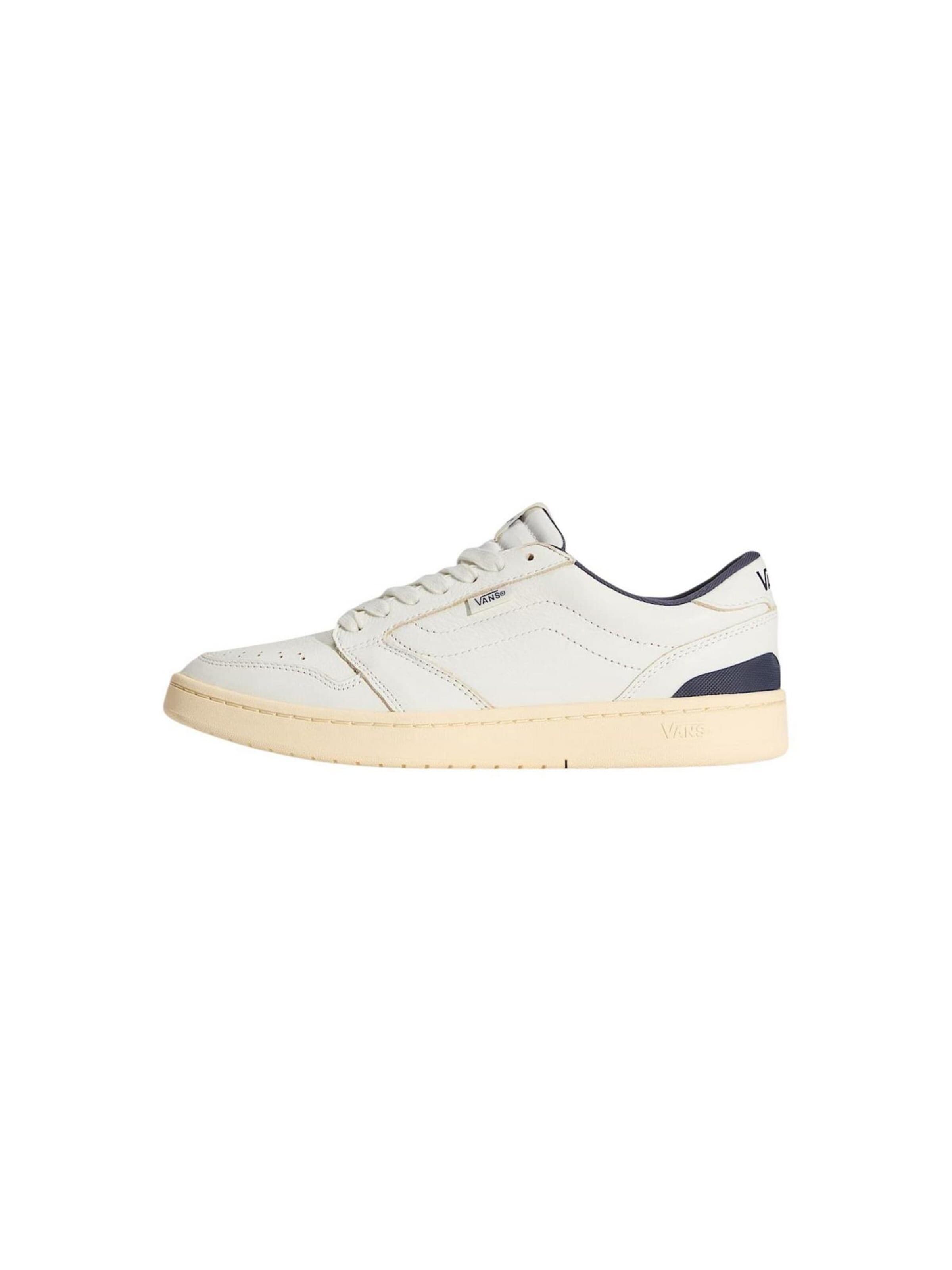 VANS Sneakers laag in Wit: voorkant