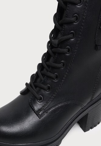 Bottines à lacets s.Oliver en noir