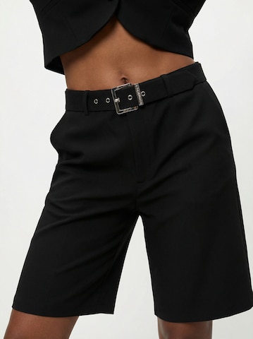 Hoermanseder Regular Панталон в черно