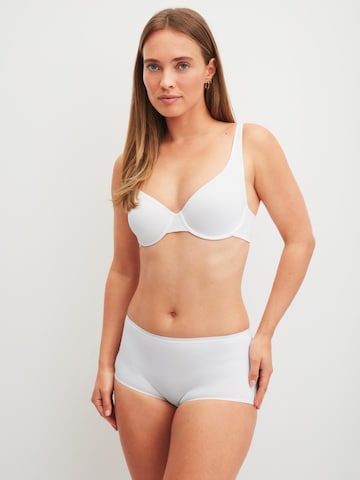 Classico Reggiseno 'Sleek Skin' di CALIDA in bianco