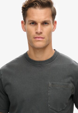 Superdry T-Shirt in Schwarz