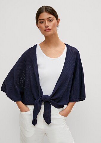 COMMA Cape in Blue: front
