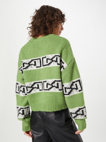 Pull-over 'Artiko' Gestuz en vert