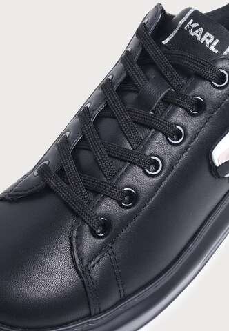 Baskets basses Karl Lagerfeld en noir : devant