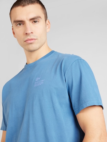 Revolution T-shirt i blå