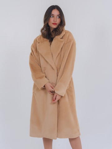 FRESHLIONS Winter Coat ' Juliea ' in Beige: front