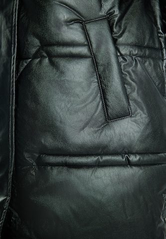 TUFFSKULL Zimný kabát - Čierna