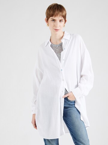 Mavi - Blusa en blanco: frente