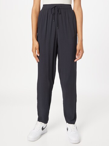 s.Oliver Tapered Pants in Black: front