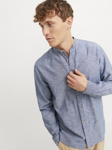 JACK & JONES Comfort Fit Skjorte 'JJESummer Band' i blå
