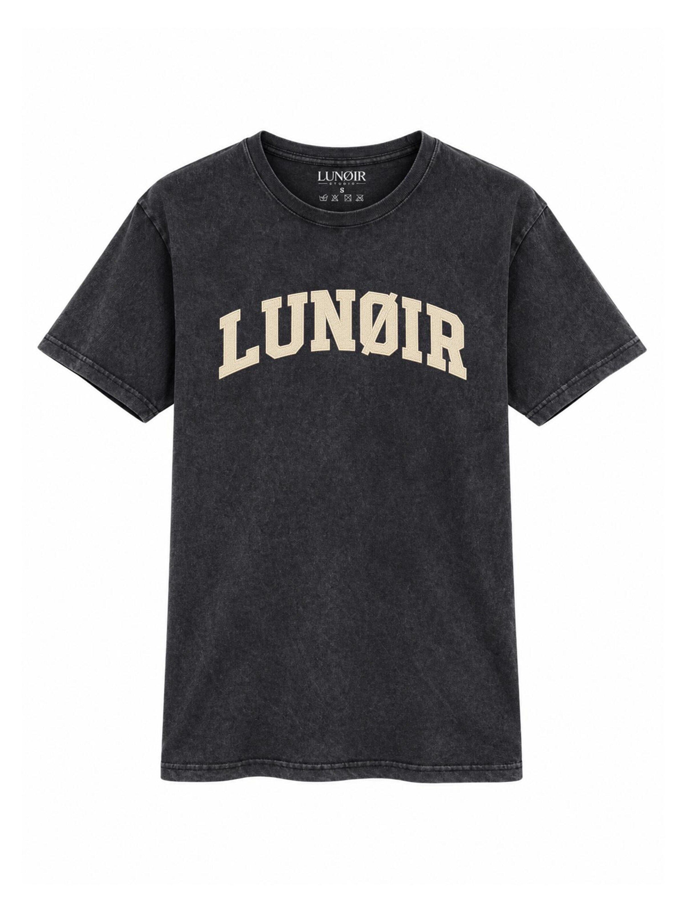 LUNØIR Studio Shirt 'Only Loyalty Rule' in Zwart