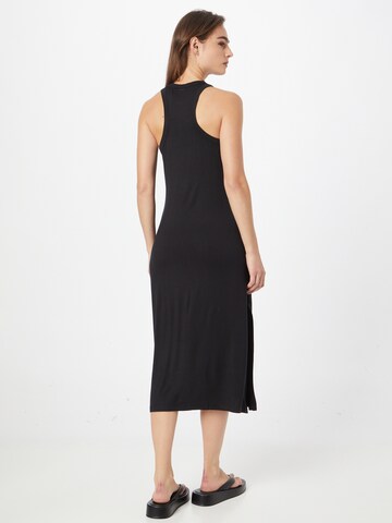 Rochie de la Volcom pe negru