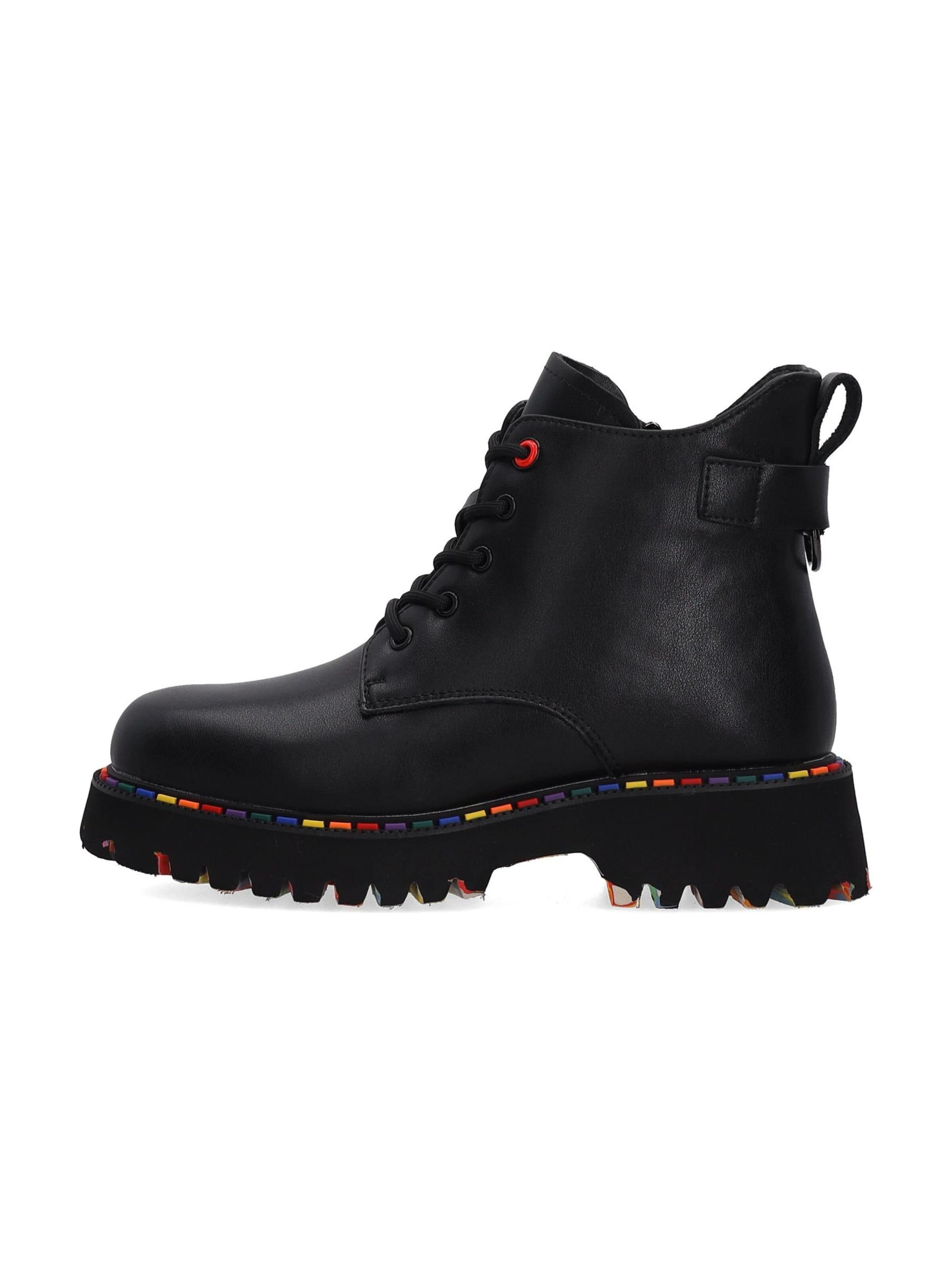 VENEZIA Lace-Up Ankle Boots in Black: front