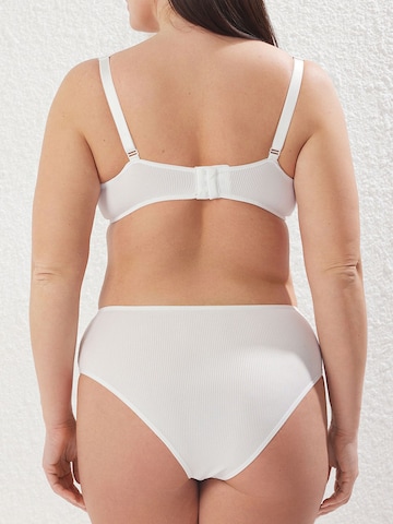 Trendyol Curve - Bustier Conjuntos de ropa interior en blanco