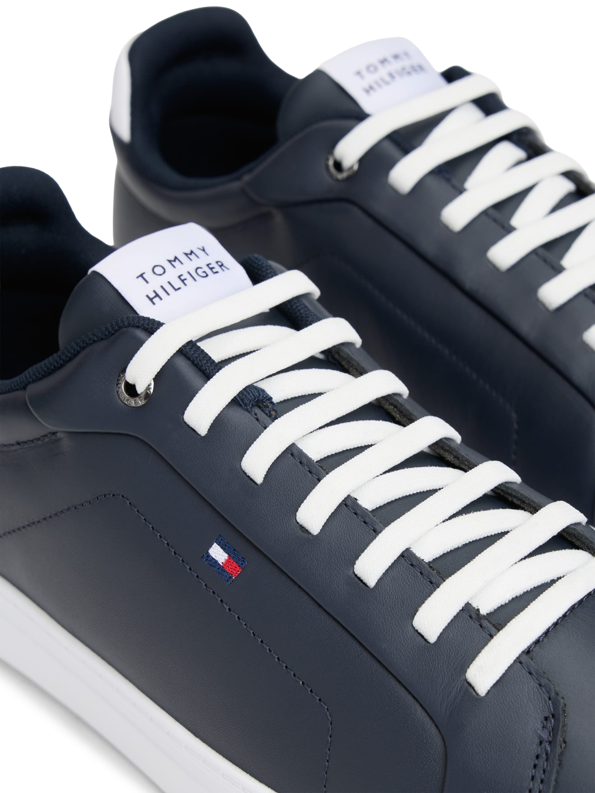 Sneaker low 'ICON COURT ESS' de la TOMMY HILFIGER pe albastru