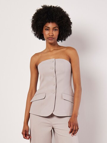 Gilet Apricot en gris : devant