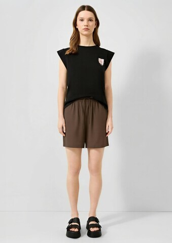 QS Regular Broek in Bruin