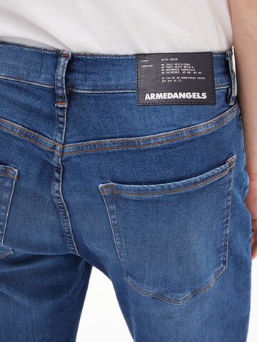 ARMEDANGELS Slimfit Jeans 'Iaan' in Blauw