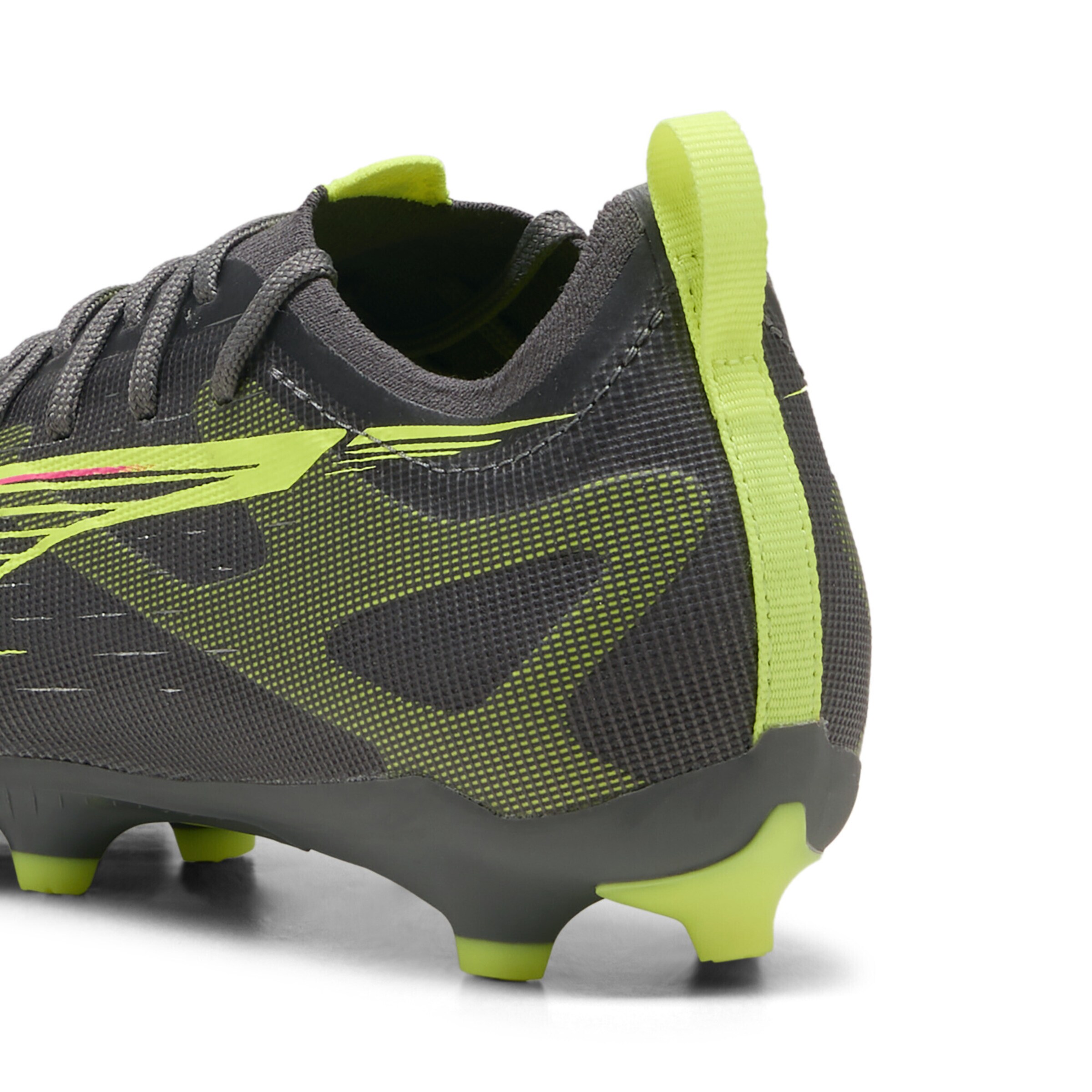 PUMA Sports shoe 'Ultra 5 Pro' in Grey